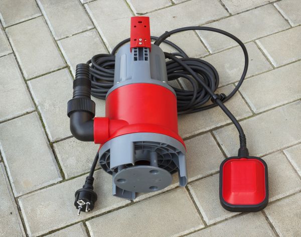 Submersible Pump Installation in Largo